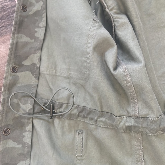 Caslon Cotton Camouflage Jacket. Size Small. New without tags. - Picture 9 of 11